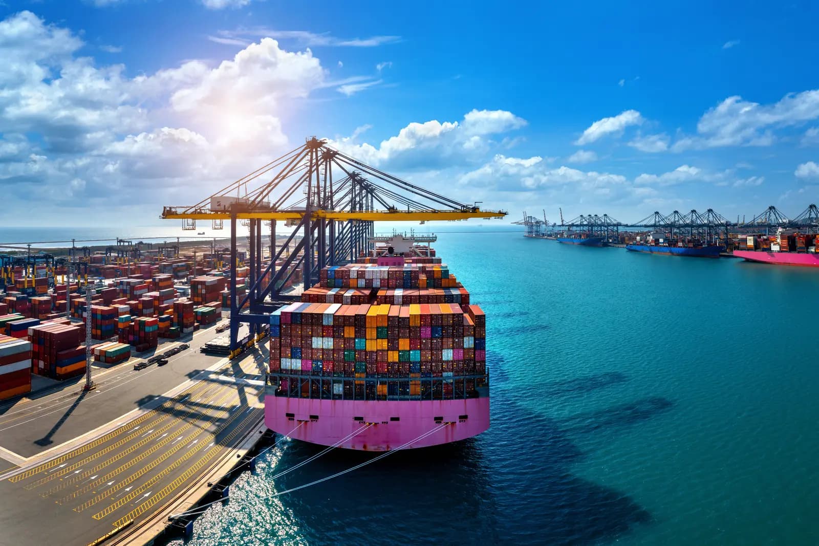 Port logistics for Indonesian green coffee export